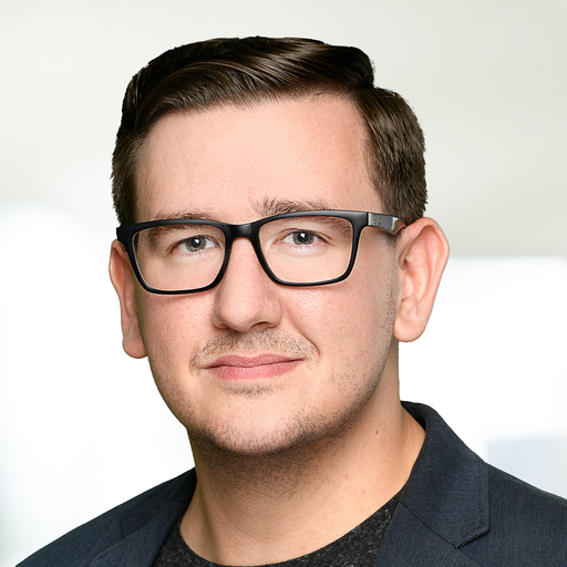 Magnus McCune headshot